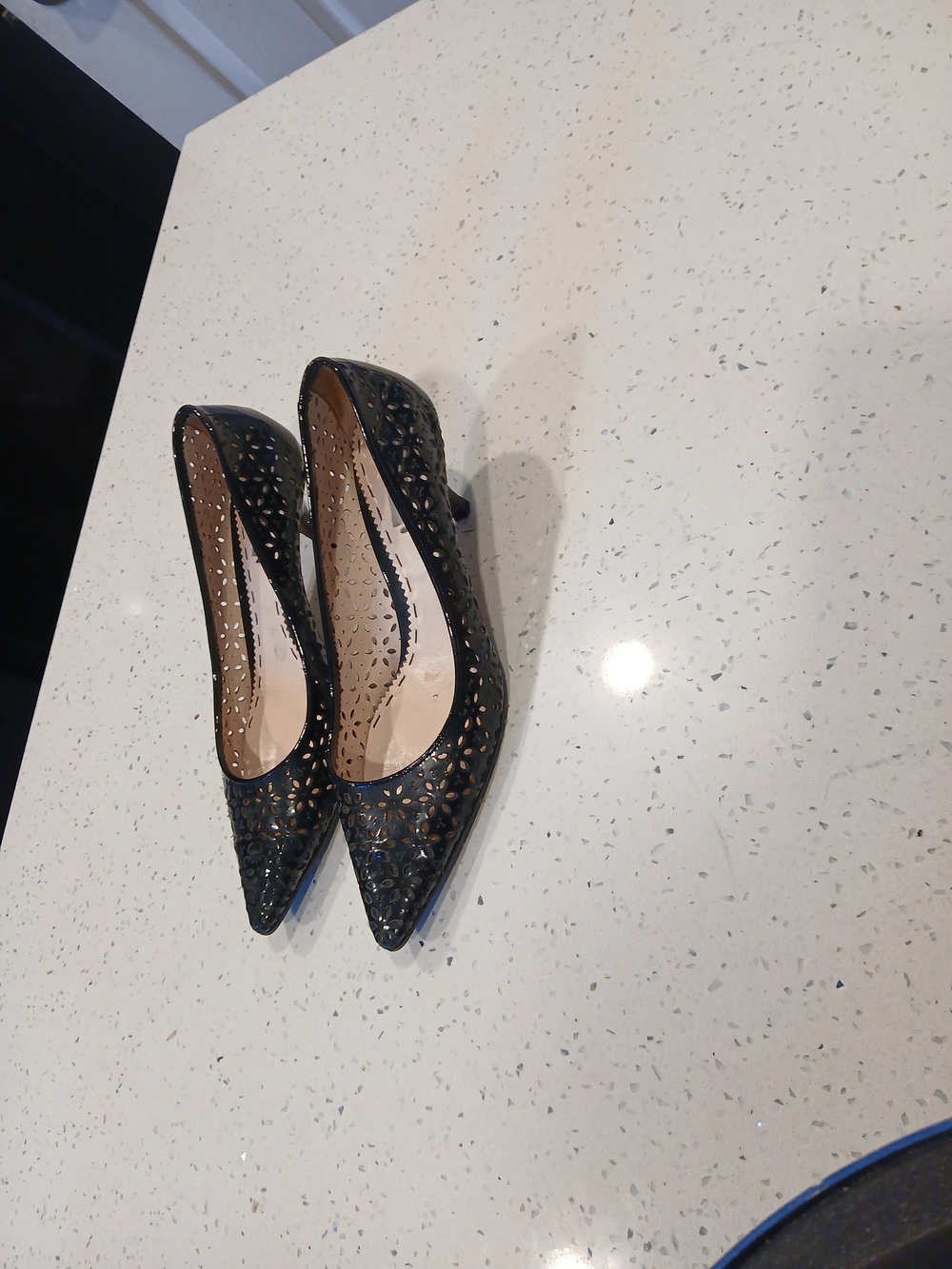 PRADA PERFORATED LEATHER WOMAN PUMP Low HEEL Sz 38
